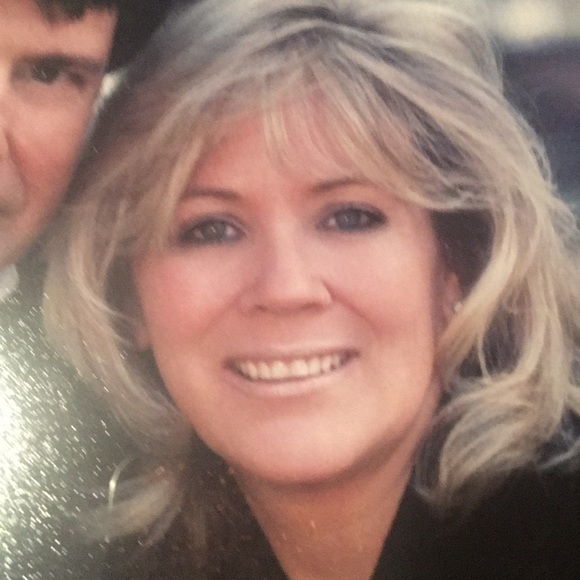 Meet your Posher, Sandy - Picture 2 of 2